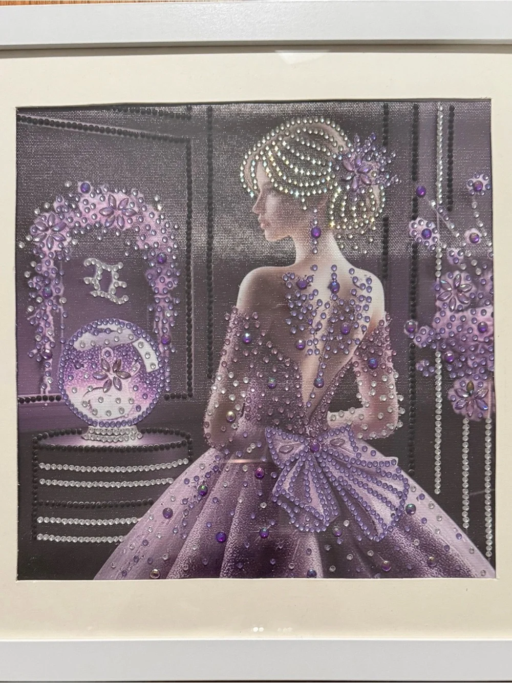 Elegant Purple Bejeweled Wallpaper Panel - Decorative Home Wall Art